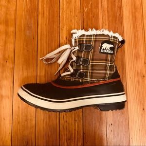 Sorel brown plaid lace up Tivoli rain/snow boots. Waterproof lower. 8